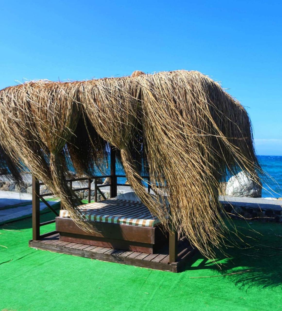 Celebrity Hotel ลาปิโทส ภายนอก รูปภาพ