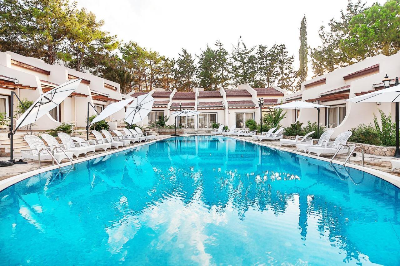 Celebrity Hotel ลาปิโทส ภายนอก รูปภาพ